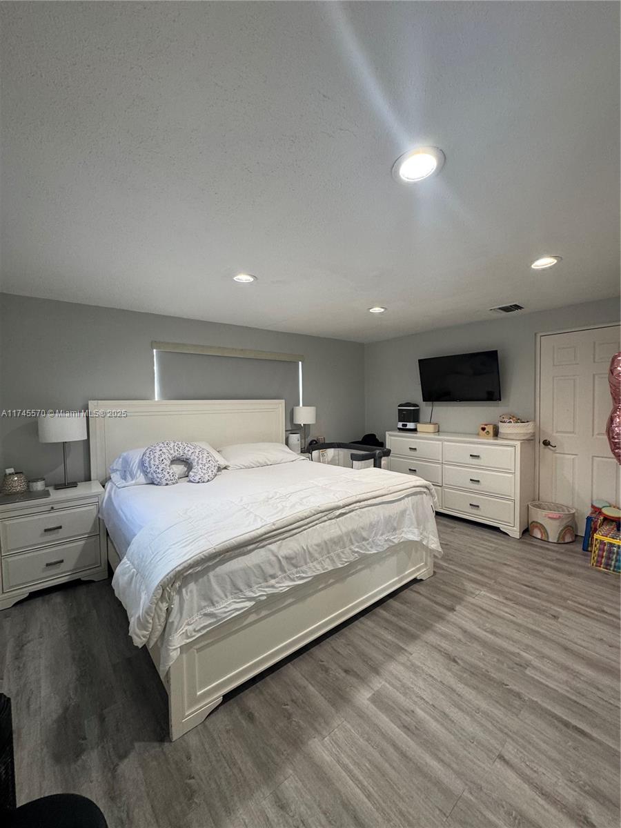 1787 NE 174th St, North Miami Beach, Florida image 10