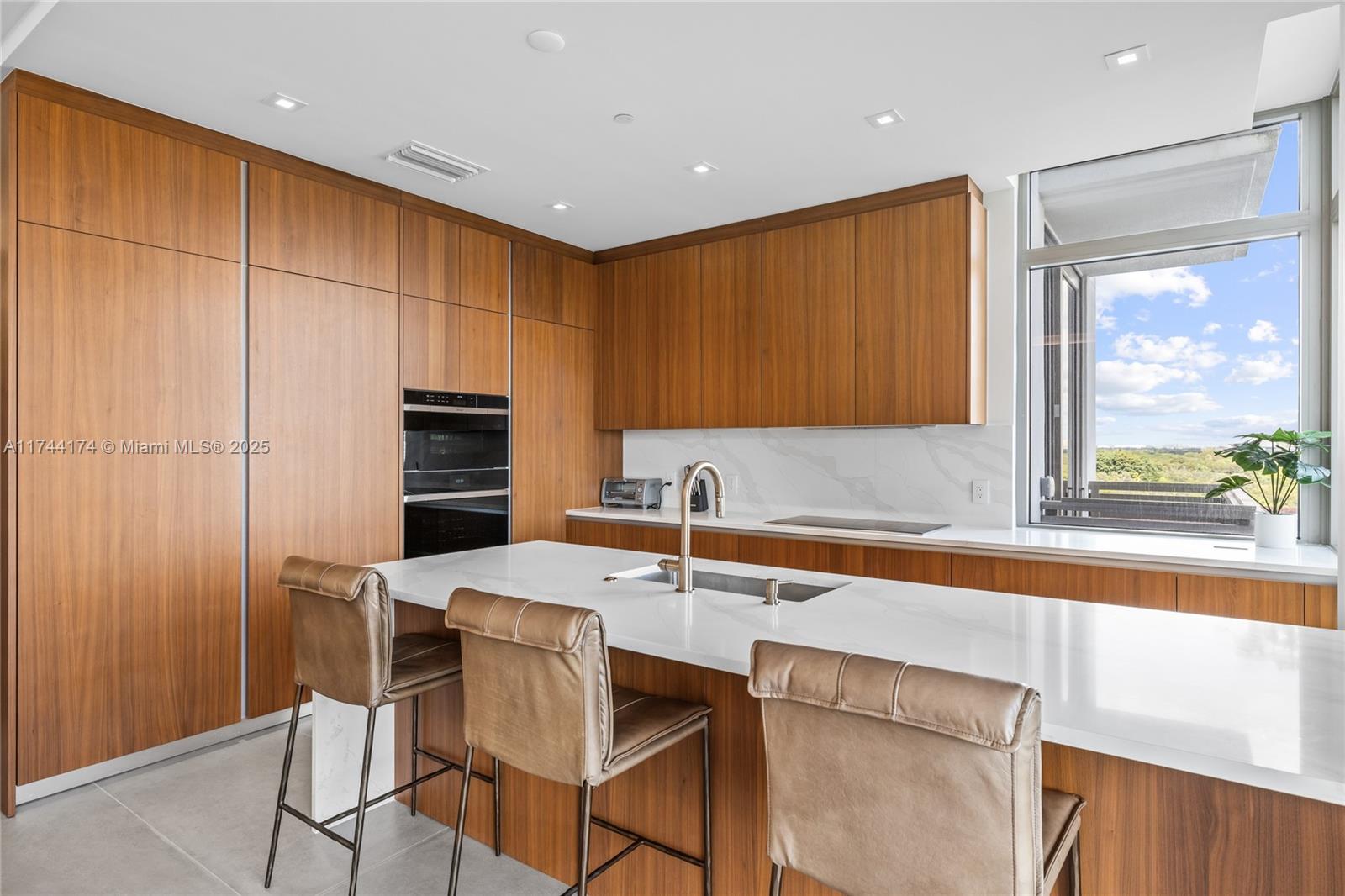 515 Valencia Ave #803, Coral Gables, Florida image 7
