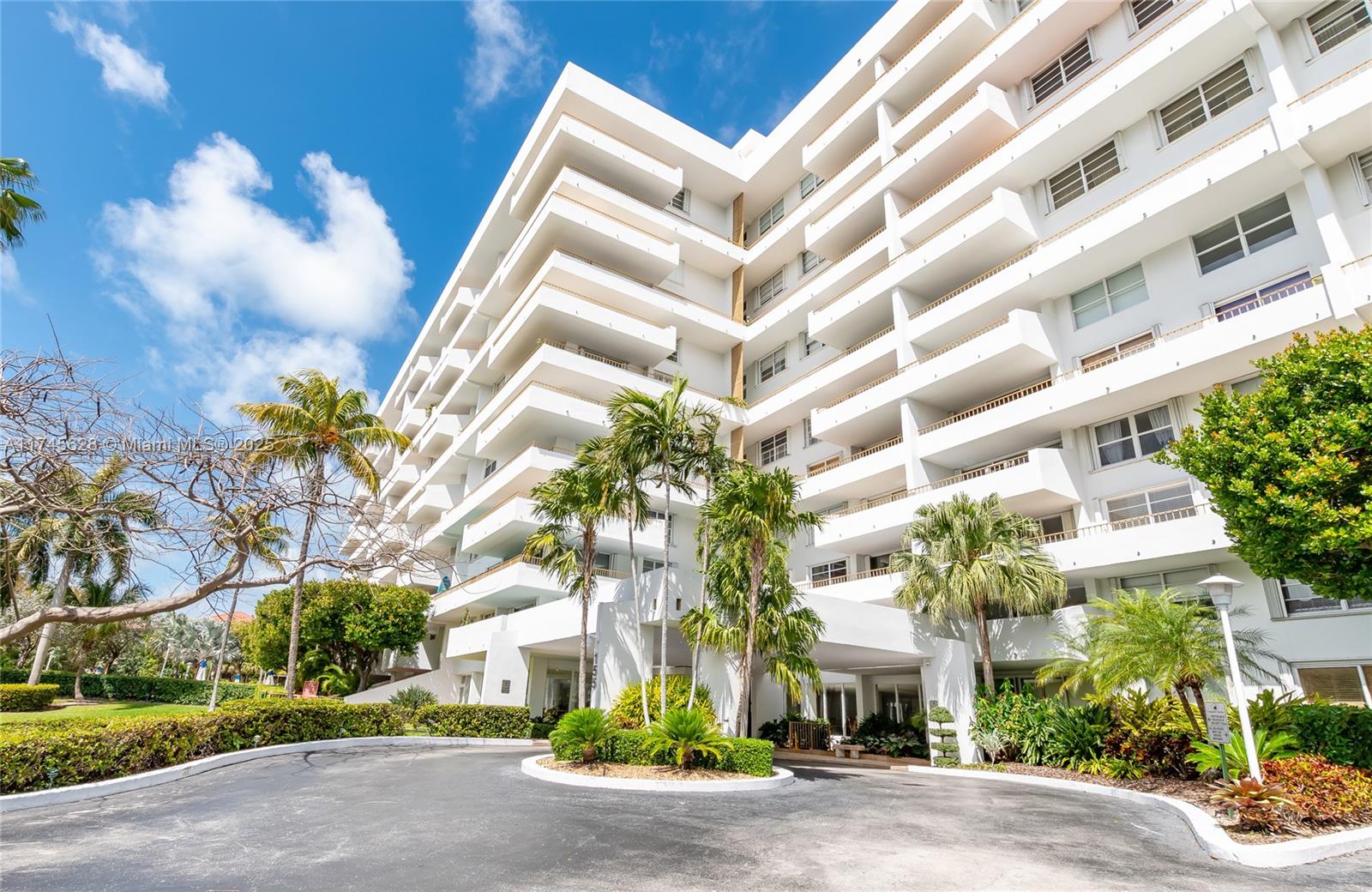 155 Ocean Lane Dr #303, Key Biscayne FL 33149