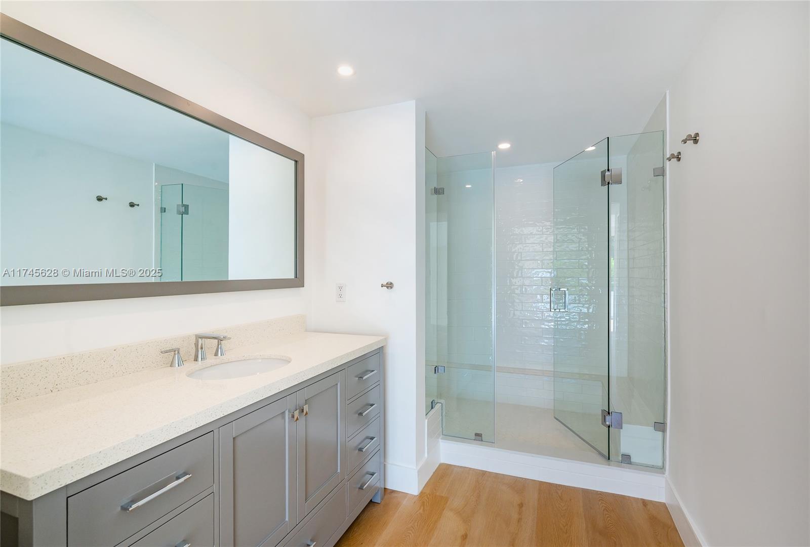 155 Ocean Lane Dr #303, Key Biscayne FL 33149