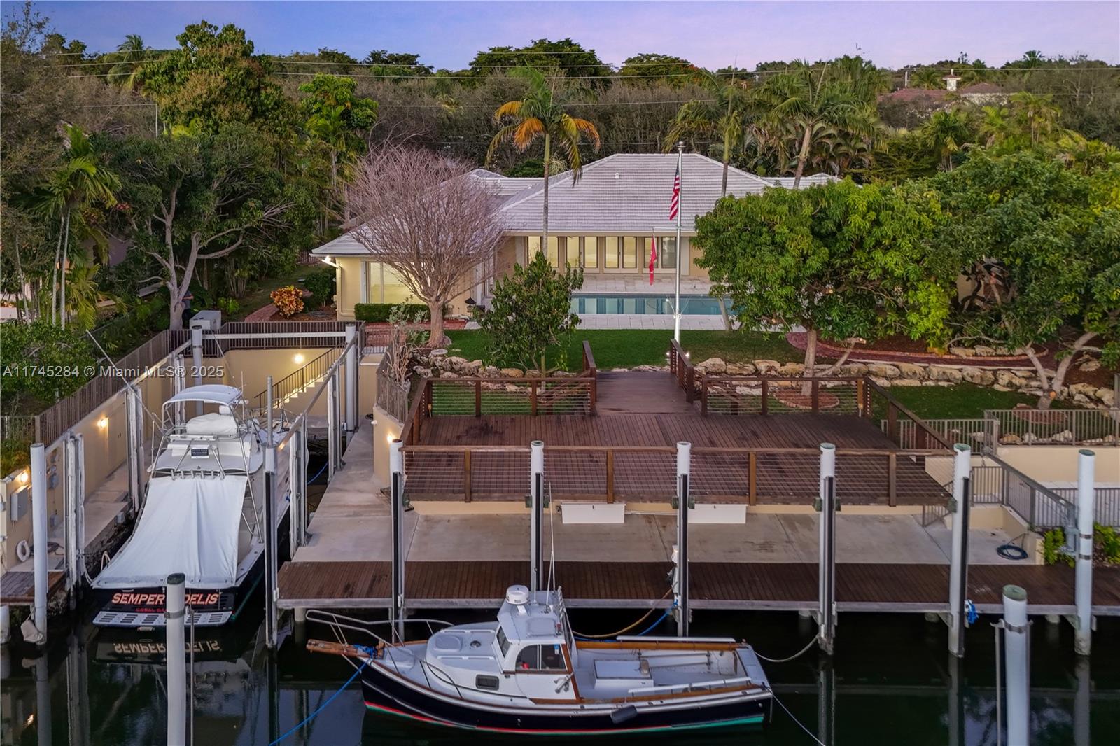 6670 Riviera Dr, Coral Gables, Florida 33146