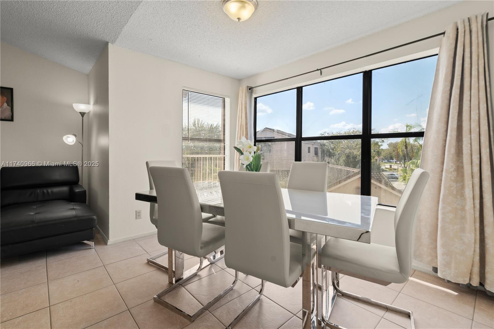 2866 S University Dr #5307, Davie, Florida image 2