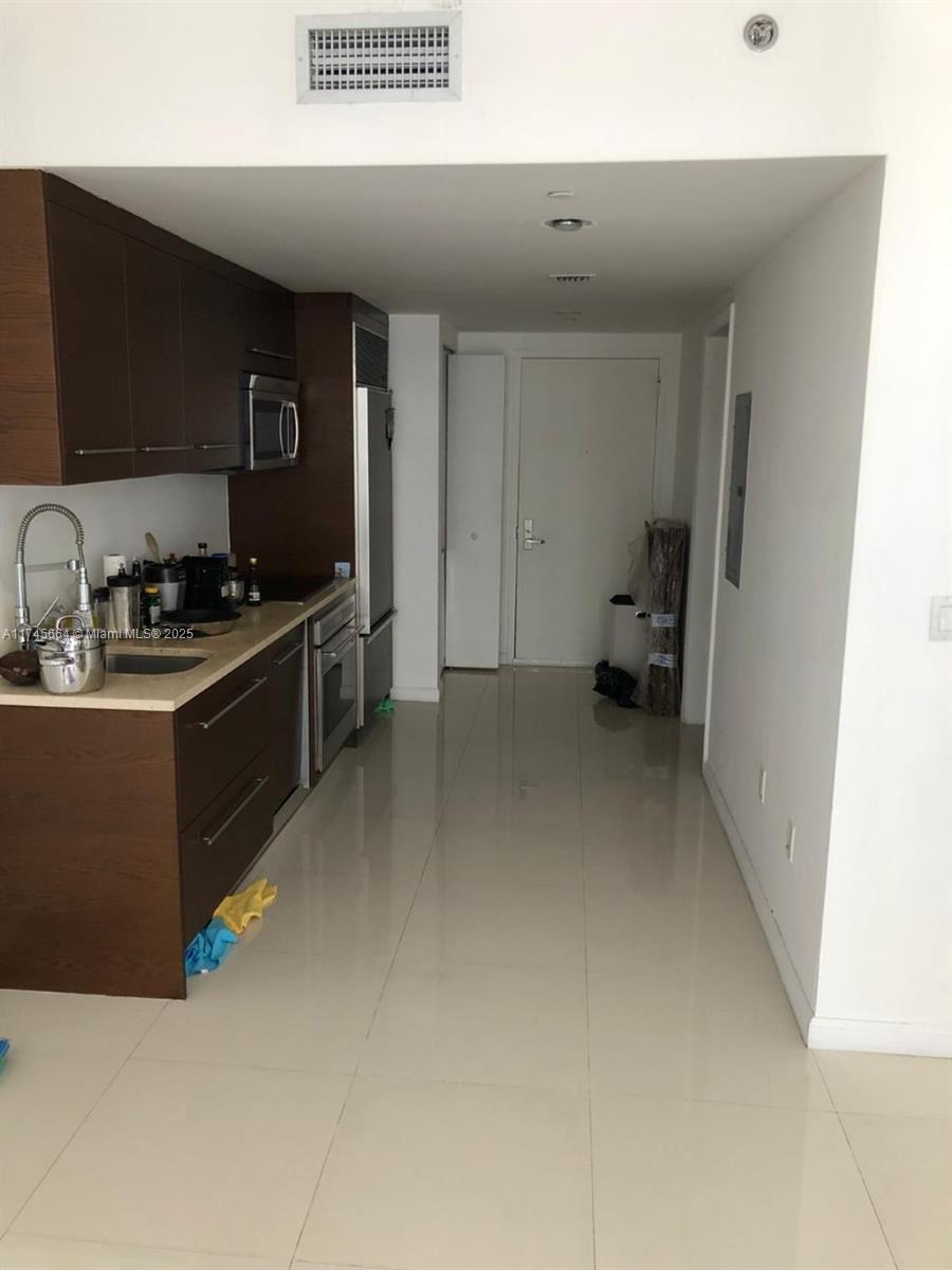 495 Brickell Ave #4806, Miami FL 33131