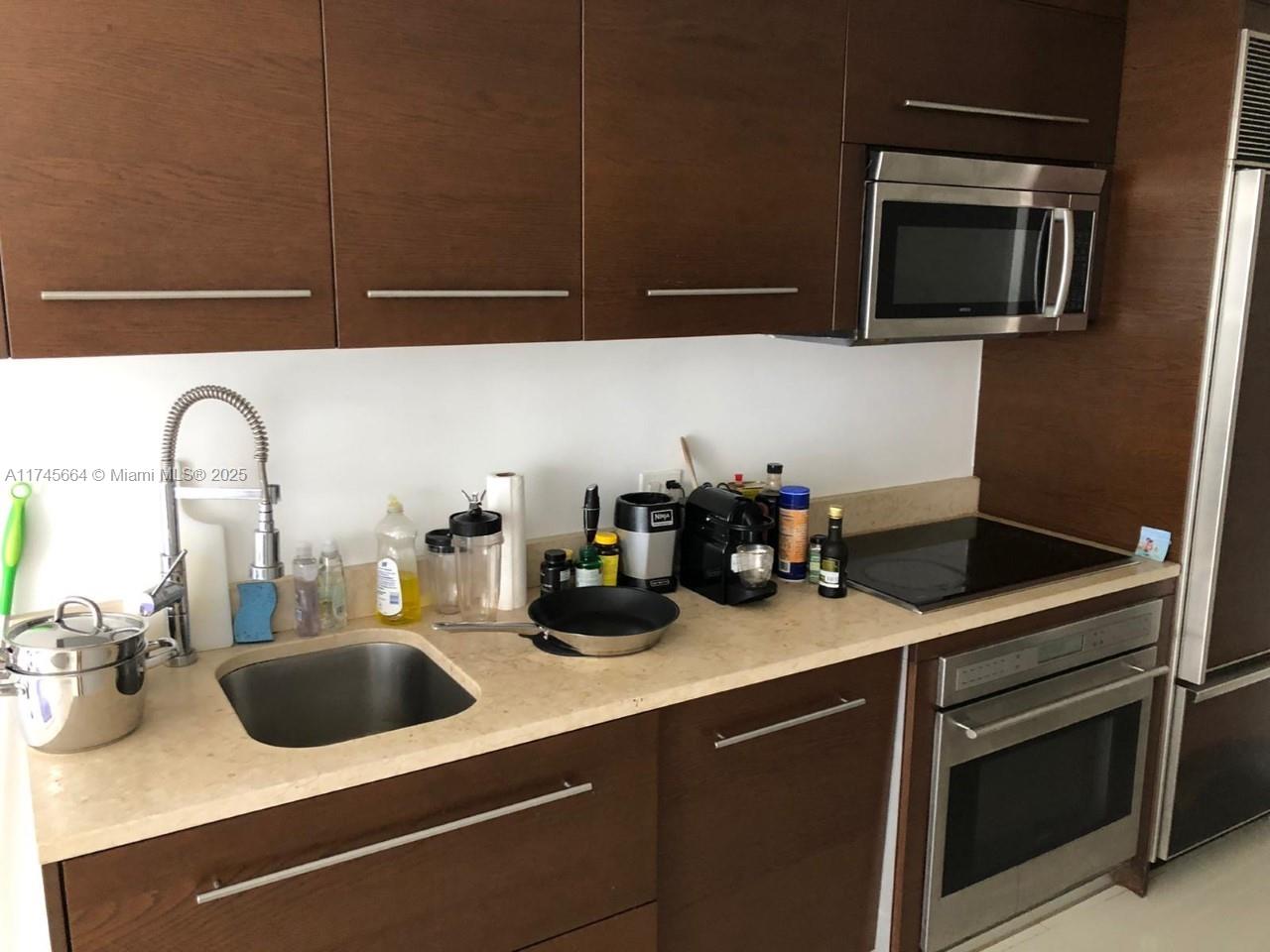 495 Brickell Ave #4806, Miami FL 33131