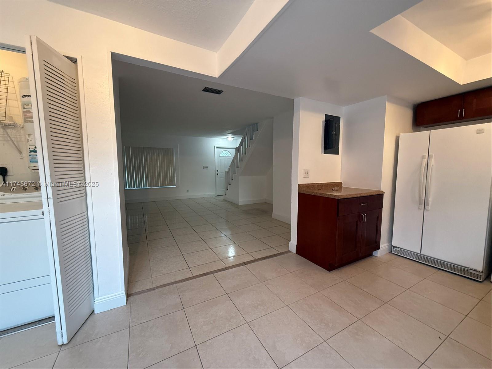 7904 Kimberly Blvd #403, North Lauderdale, Florida image 7