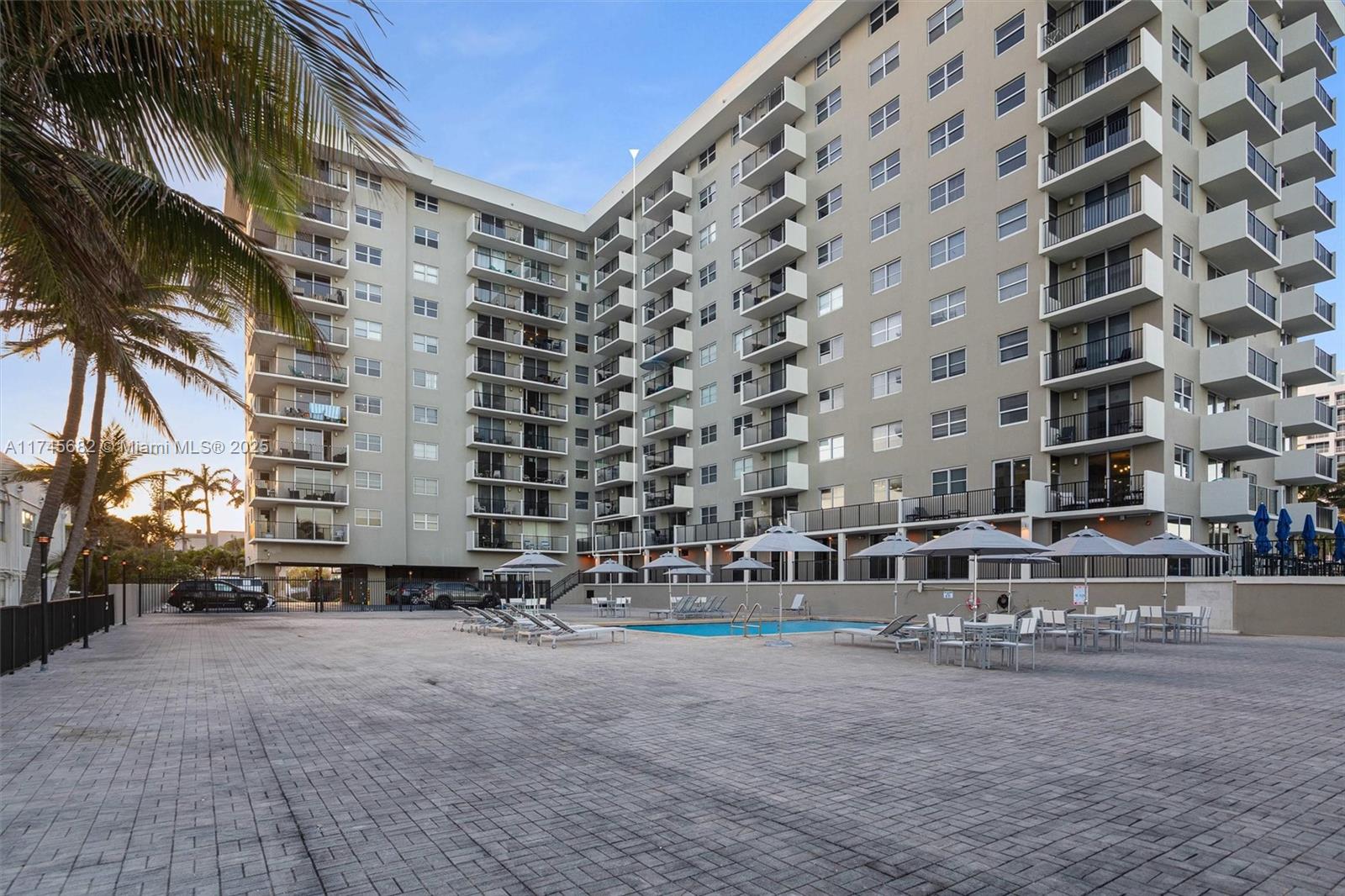 9273 Collins Ave #201, Surfside, Florida image 36