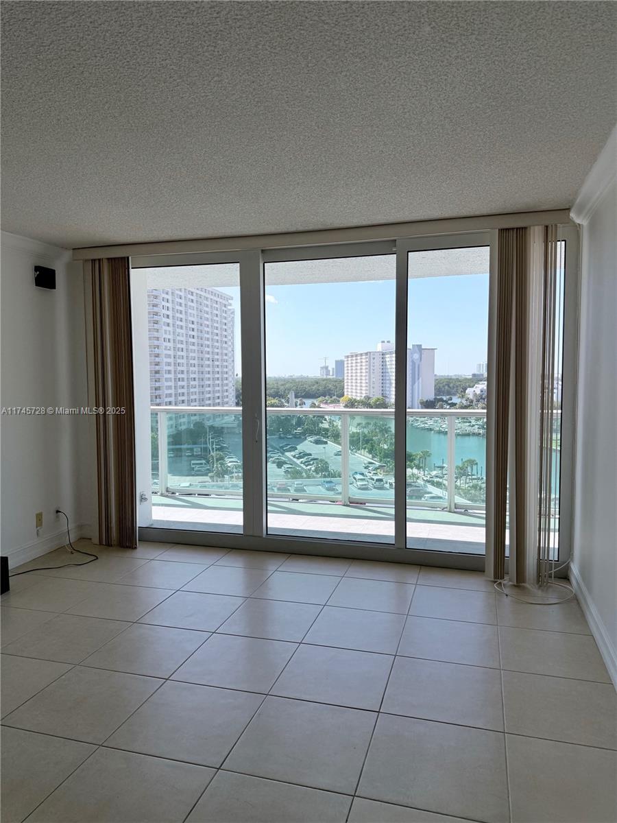 100 Bayview Dr #903, Sunny Isles Beach, Florida image 5