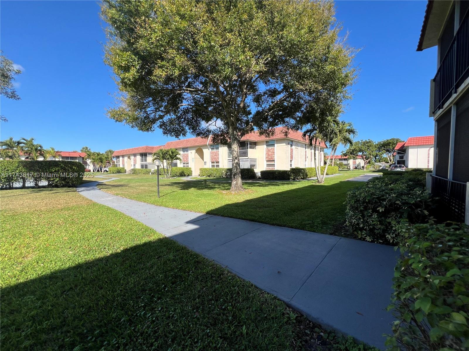 22795 SW 66th Avenue #104, Boca Raton, Florida image 34