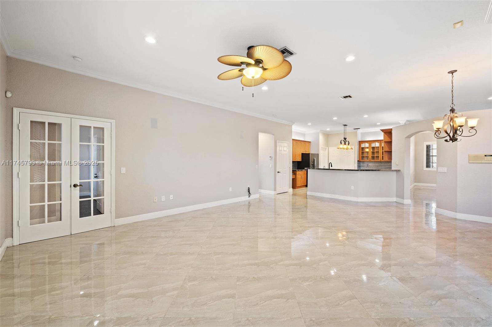 1047 SW 159th Way, Pembroke Pines, Florida image 10