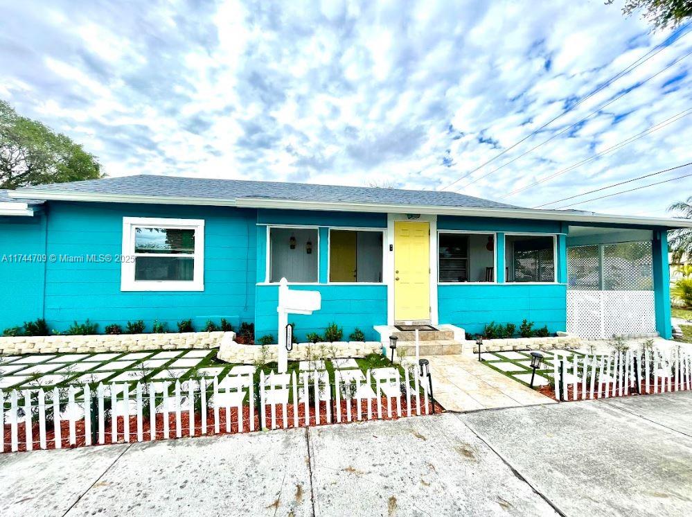 1218 N 24th Ave, Hollywood, Florida image 2