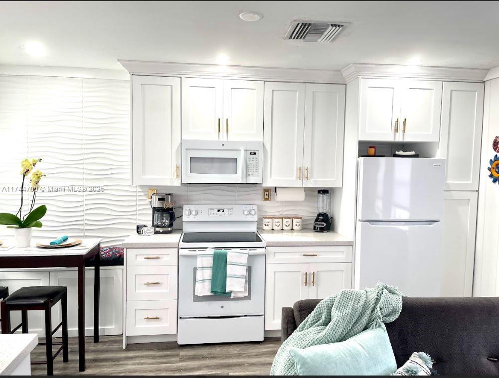 1218 N 24th Ave, Hollywood, Florida image 23
