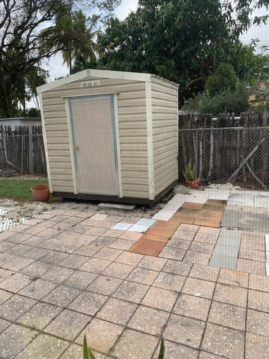 1218 N 24th Ave, Hollywood, Florida image 39