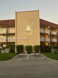 2811 N Pine Island Rd #302, Sunrise, Florida image 1