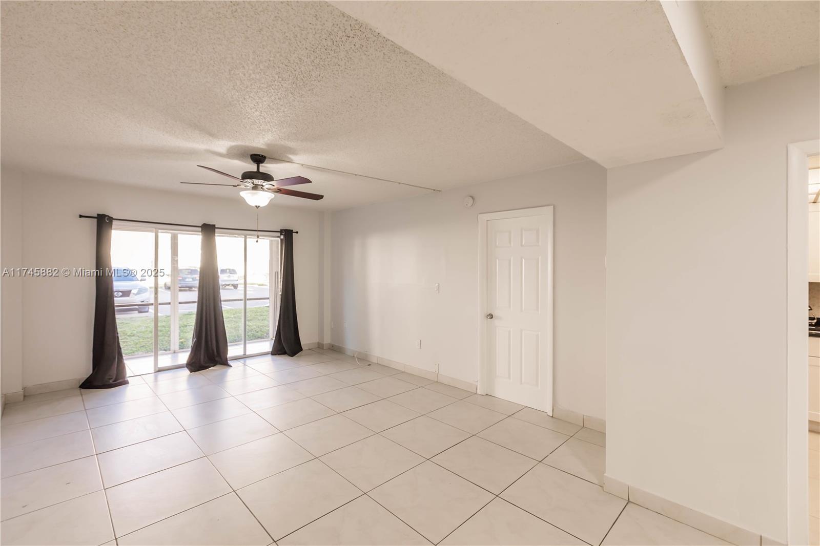 4152 Inverrary Dr #103, Lauderhill, Florida image 8