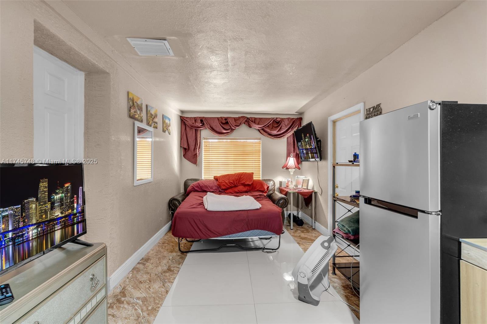 217 W 34th St, Hialeah, Florida image 15