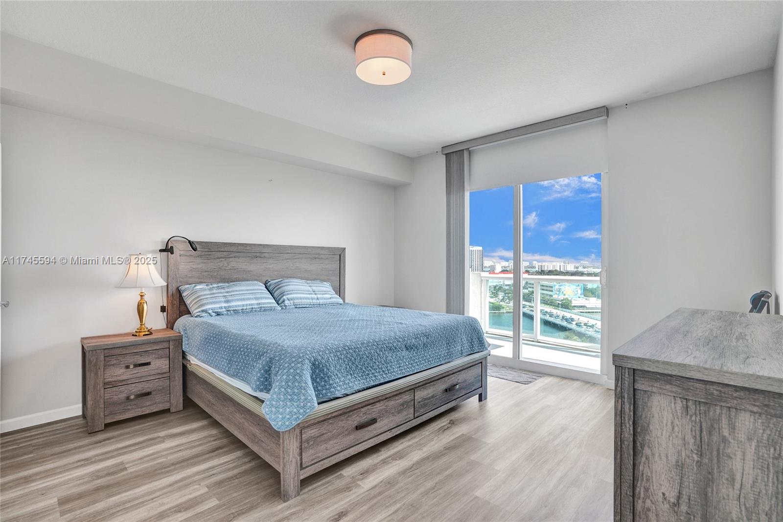7900 Harbor Island Dr #1113, North Bay Village FL 33141