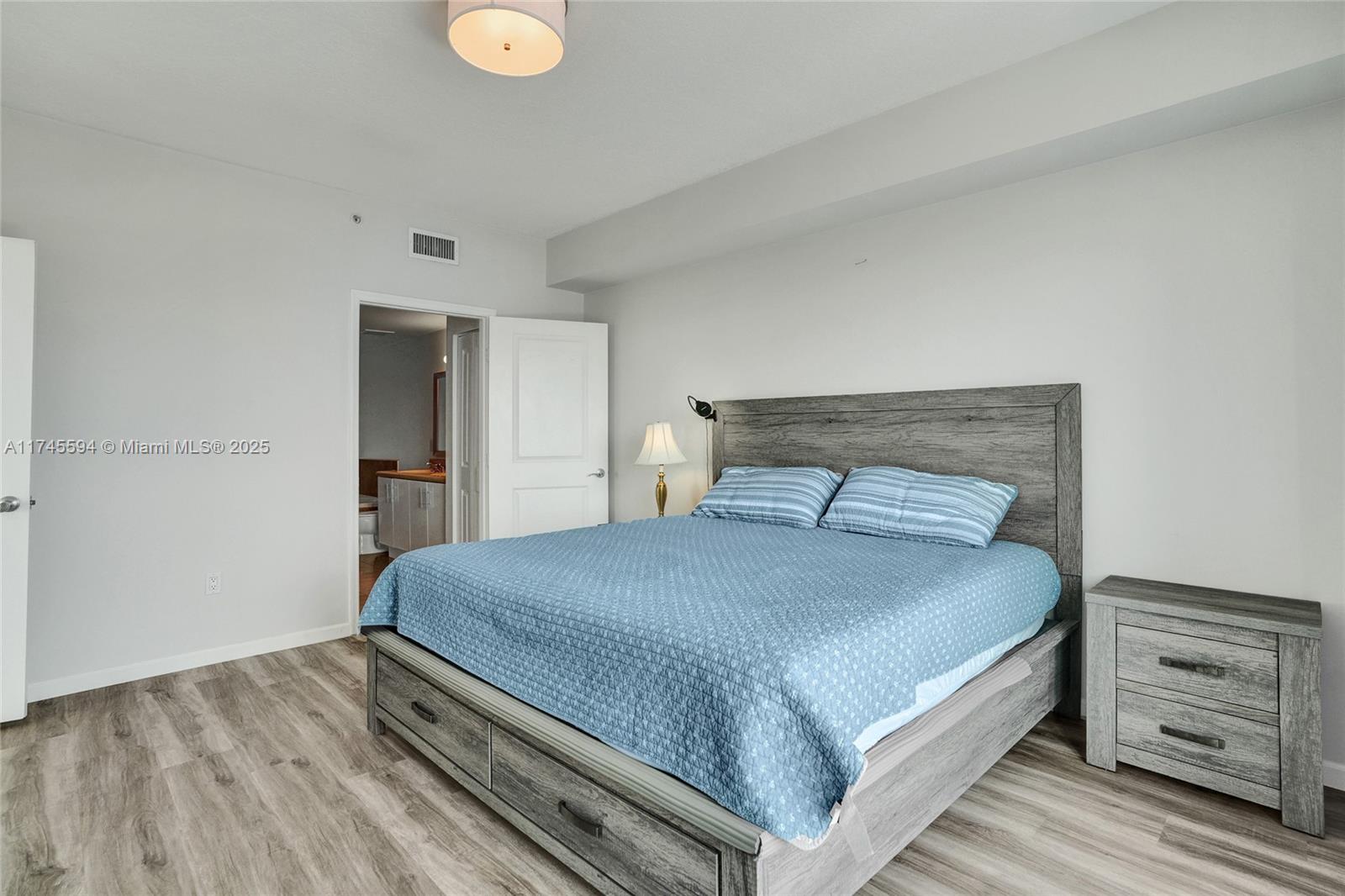 7900 Harbor Island Dr #1113, North Bay Village FL 33141