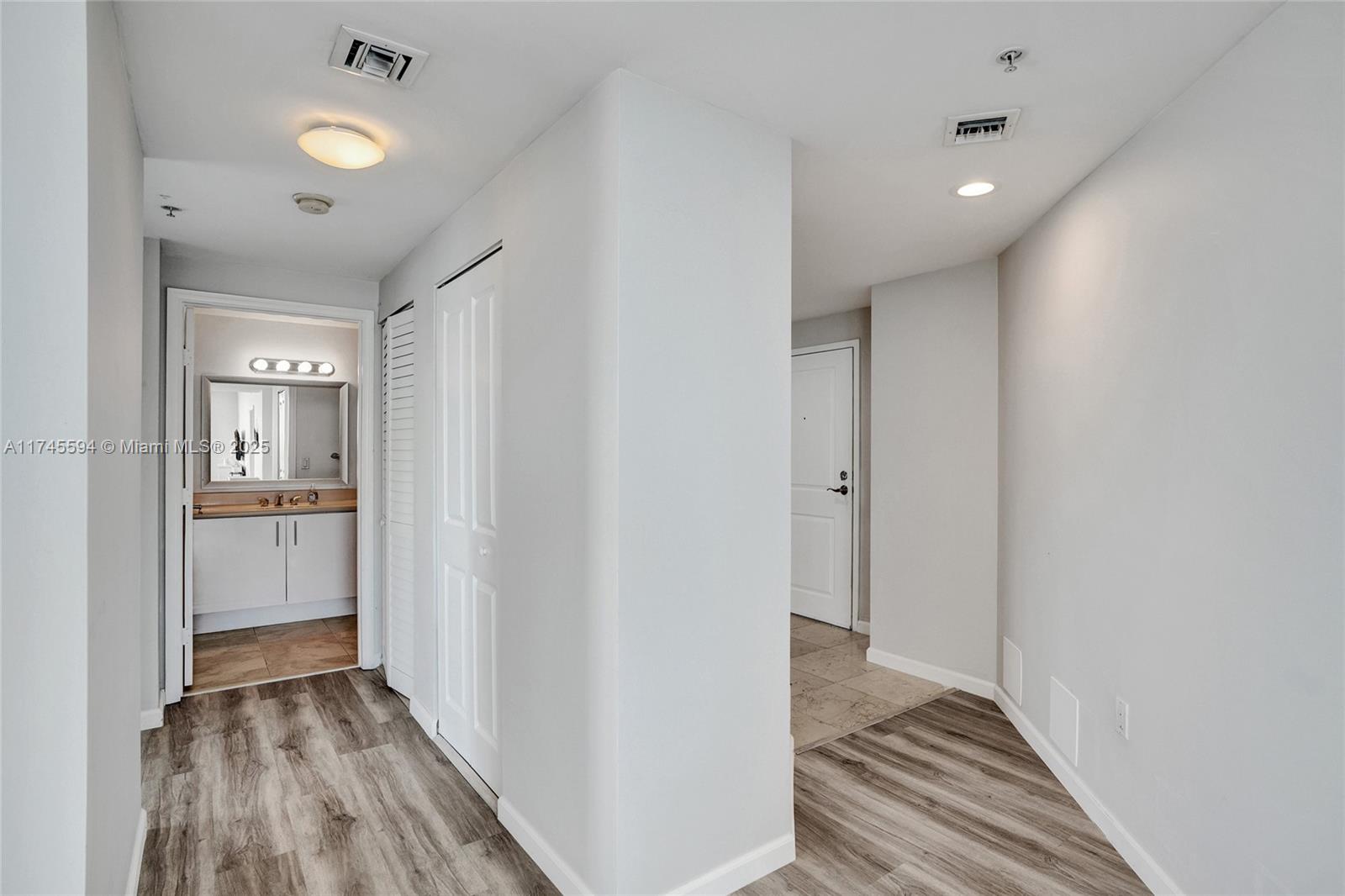 7900 Harbor Island Dr #1113, North Bay Village FL 33141