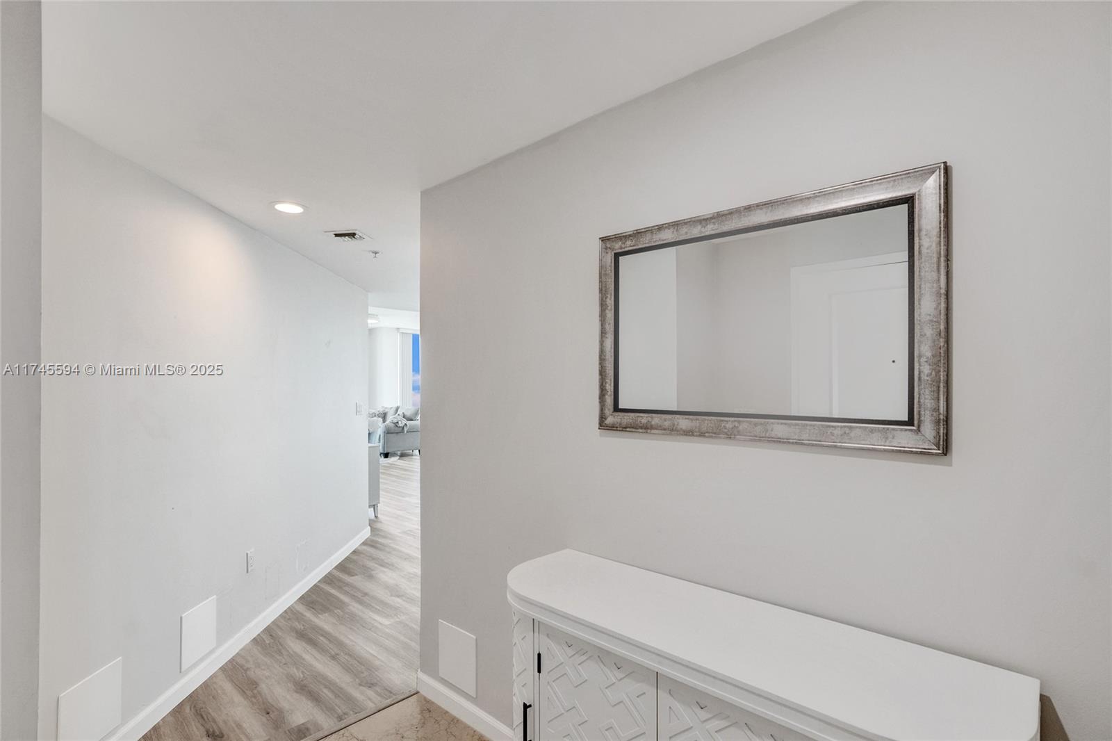 7900 Harbor Island Dr #1113, North Bay Village FL 33141