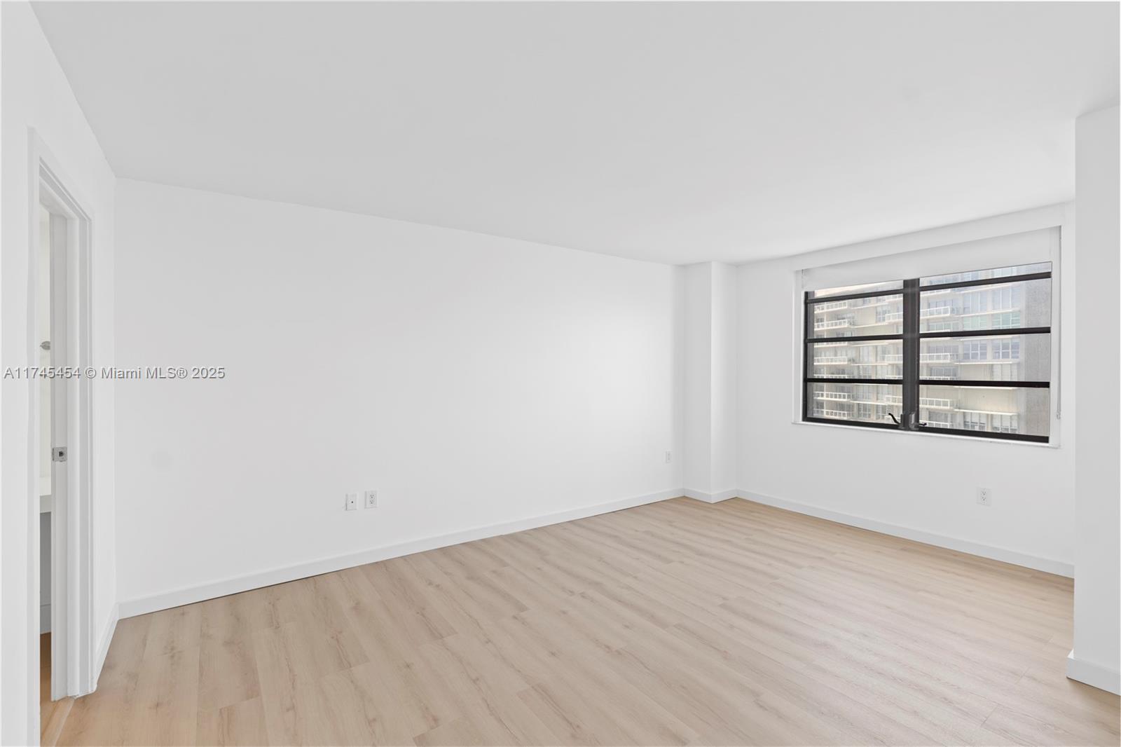 2333 Brickell Ave #1908, Miami FL 33129