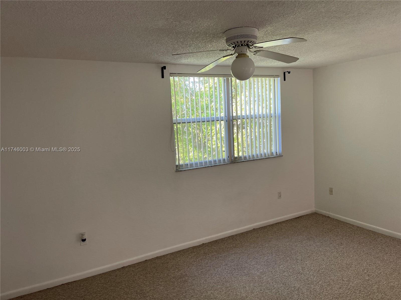 8225 Lake Dr #502, Doral, Florida image 40