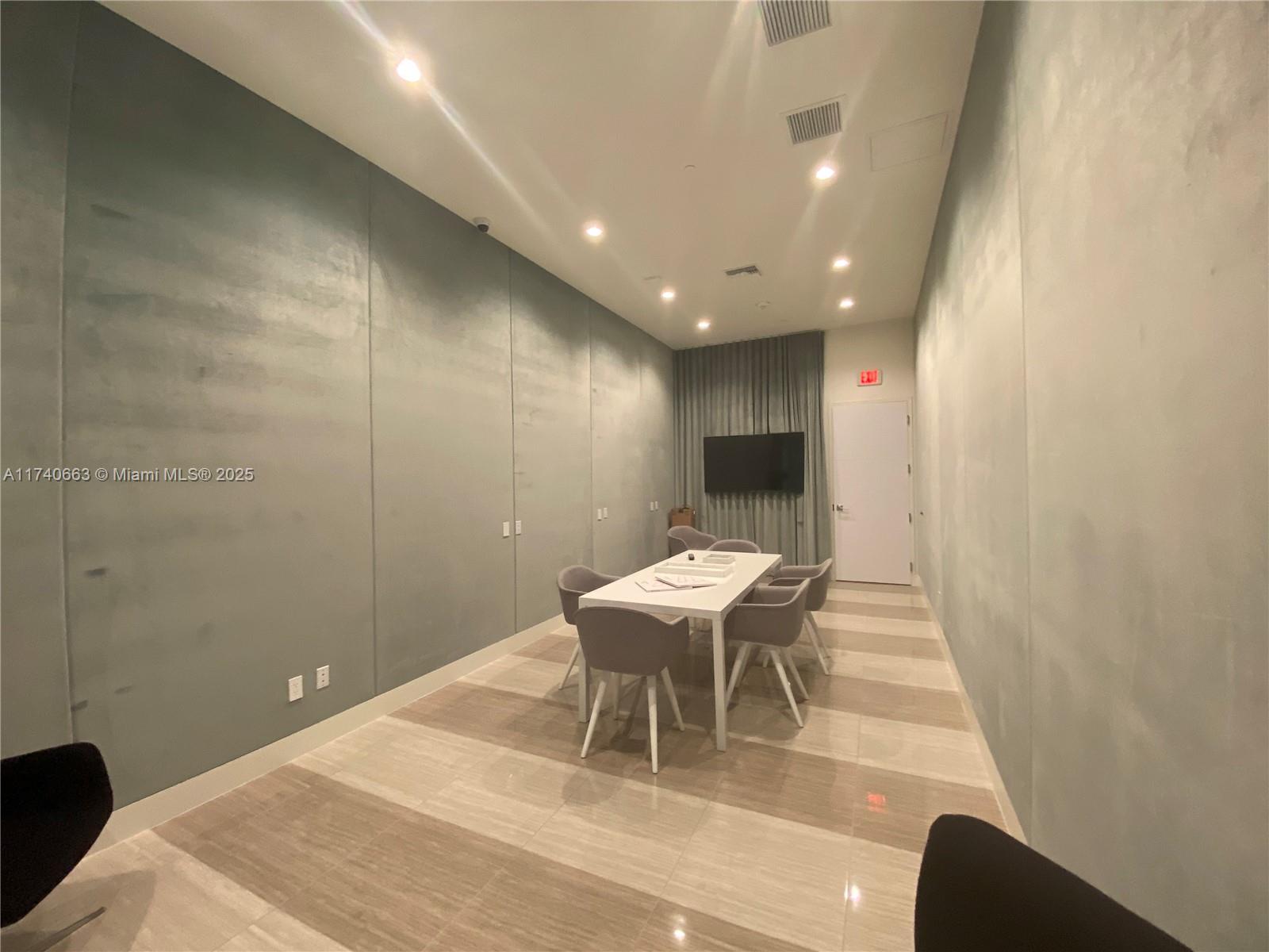 2000 Metropica Way #408, Sunrise, Florida image 32