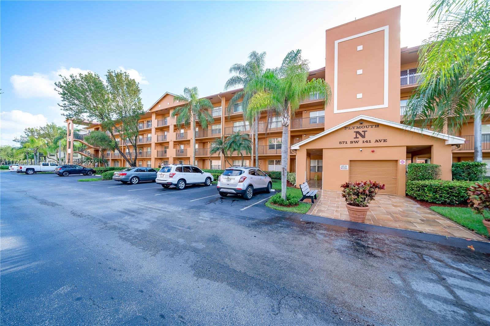 571 SW 141st Ave #205N, Pembroke Pines, Florida image 2