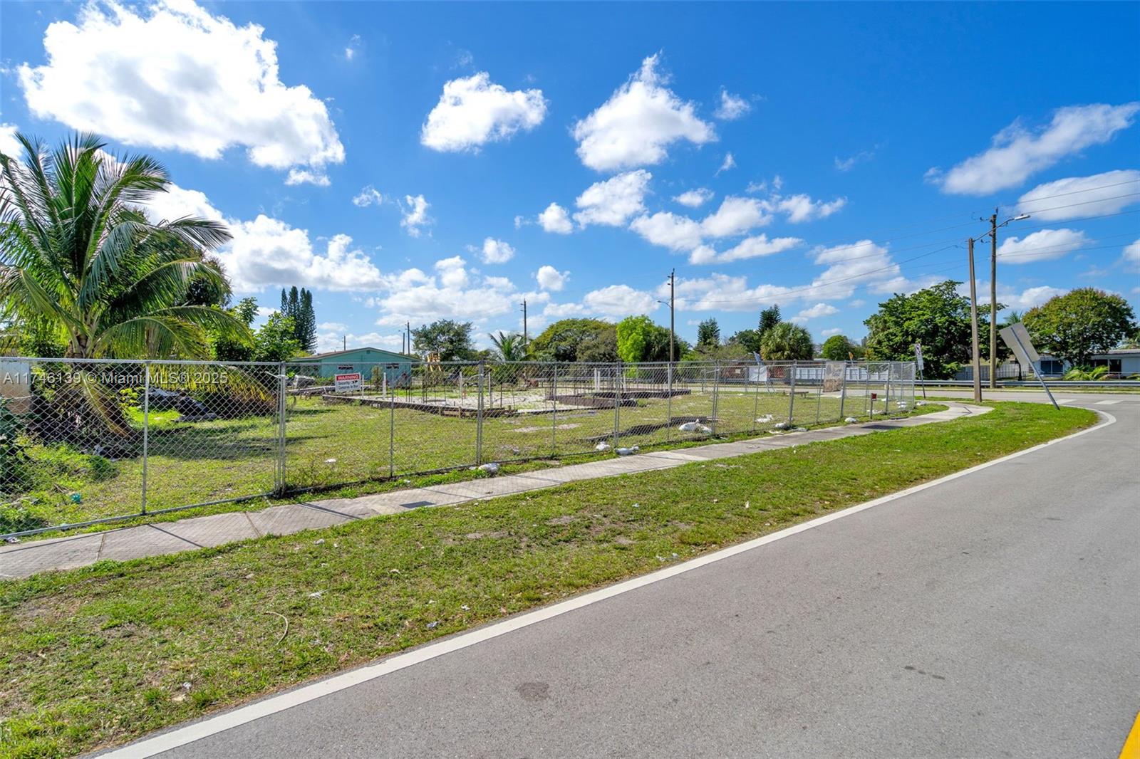 18721 NW 39th Ave, Miami Gardens, Florida image 21