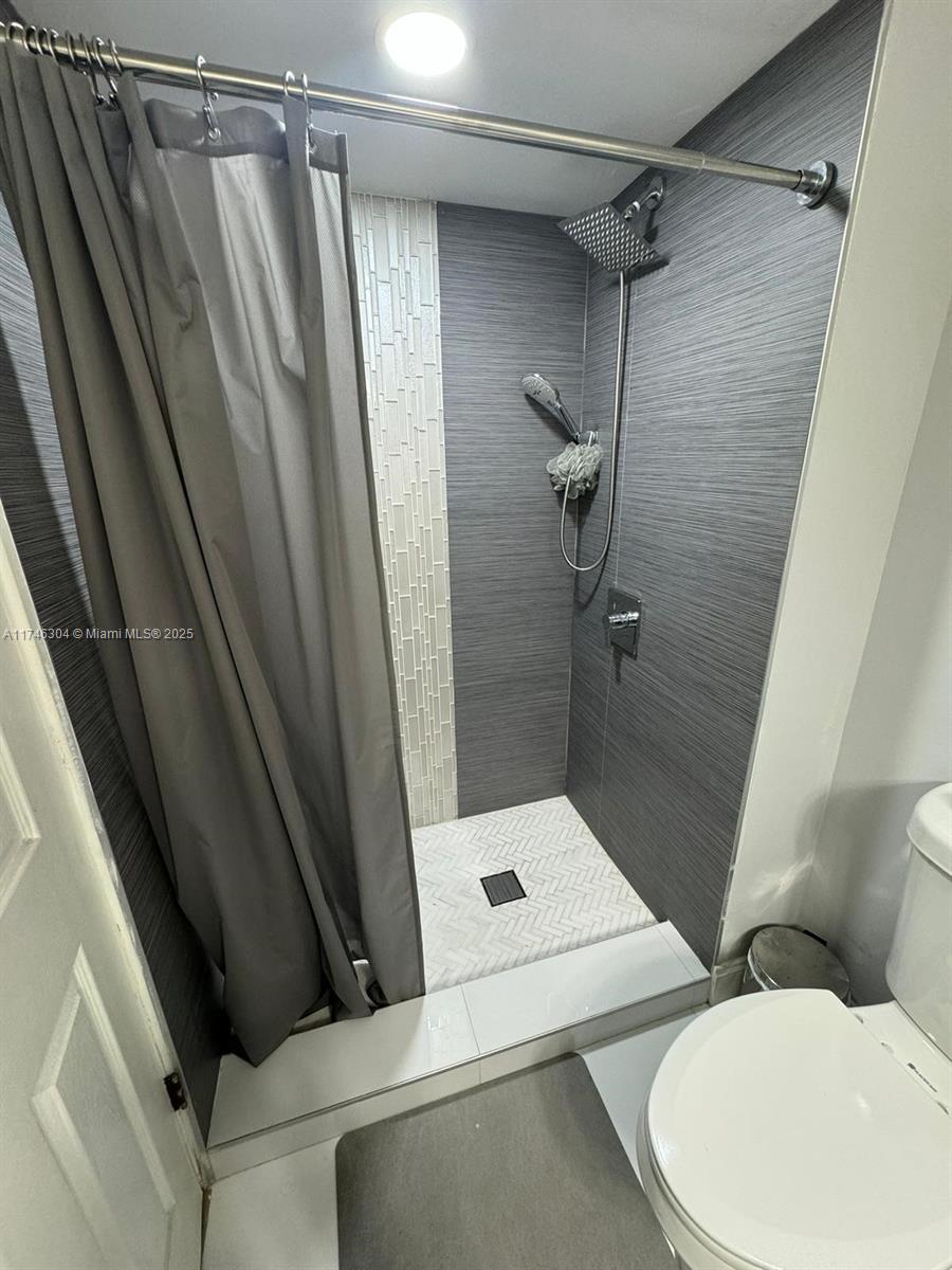 18071 Biscayne Blvd #804, Aventura, Florida image 25