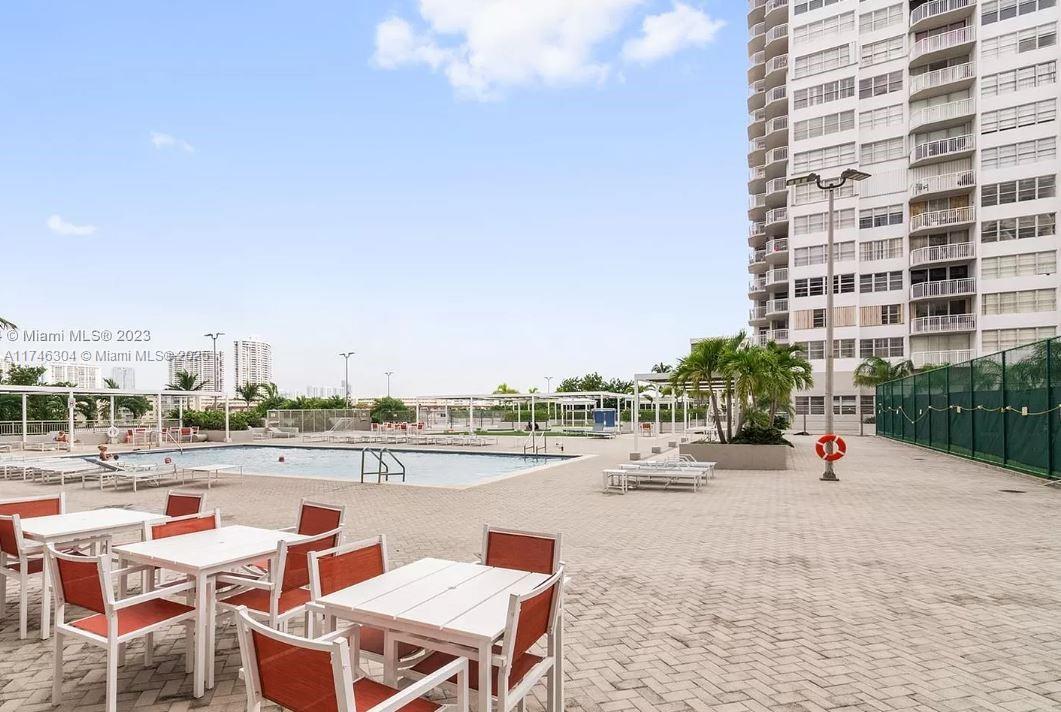 18071 Biscayne Blvd #804, Aventura, Florida image 3