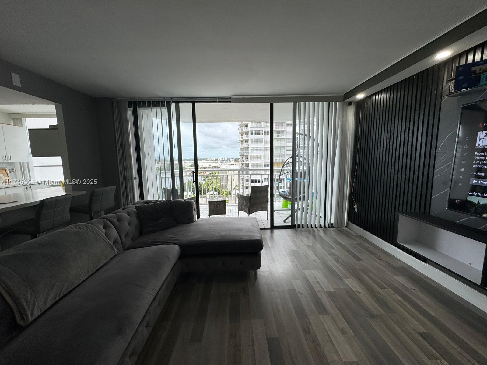 18071 Biscayne Blvd #804, Aventura, Florida image 9