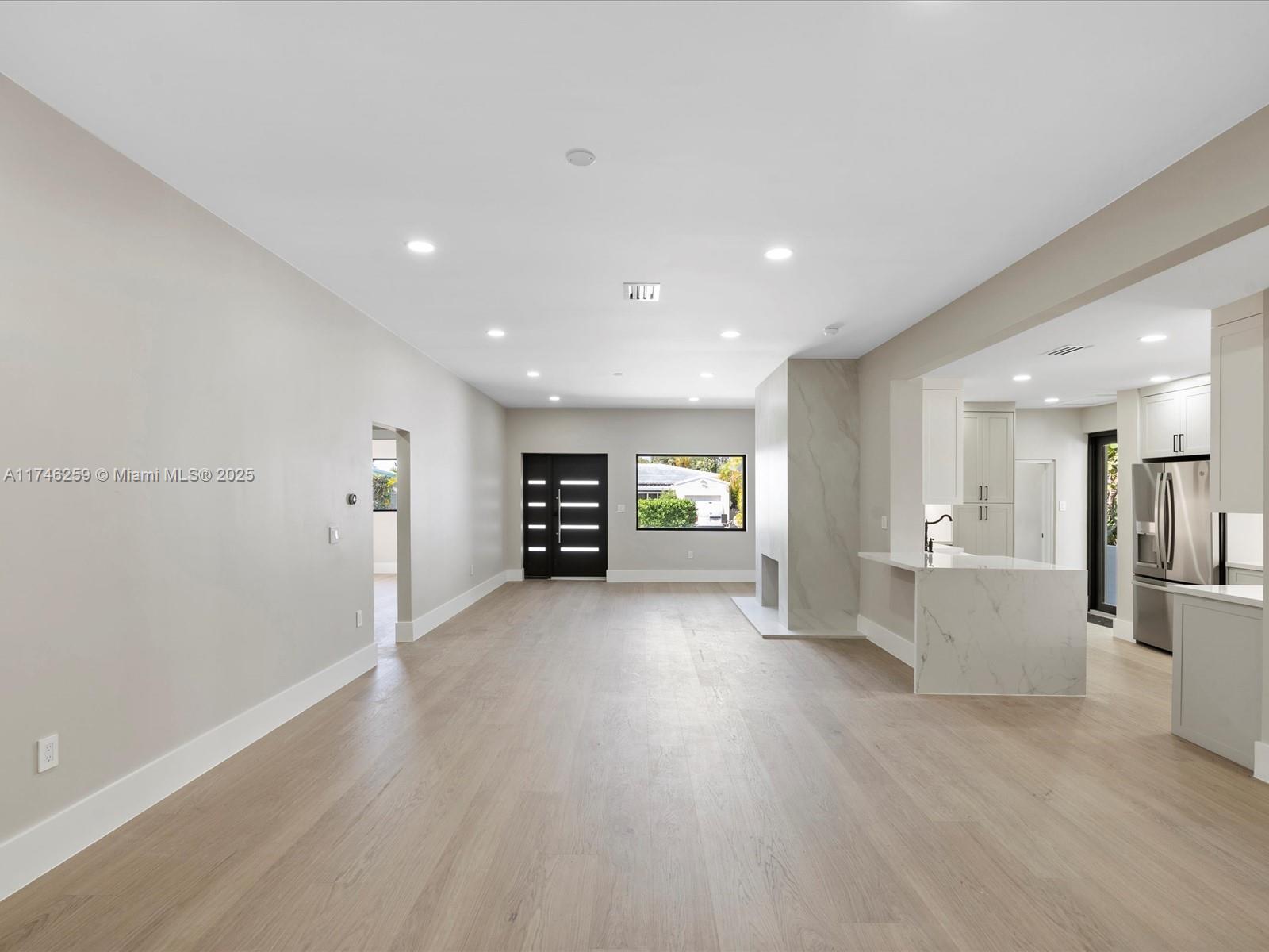 9073 Dickens Ave, Surfside, Florida image 31