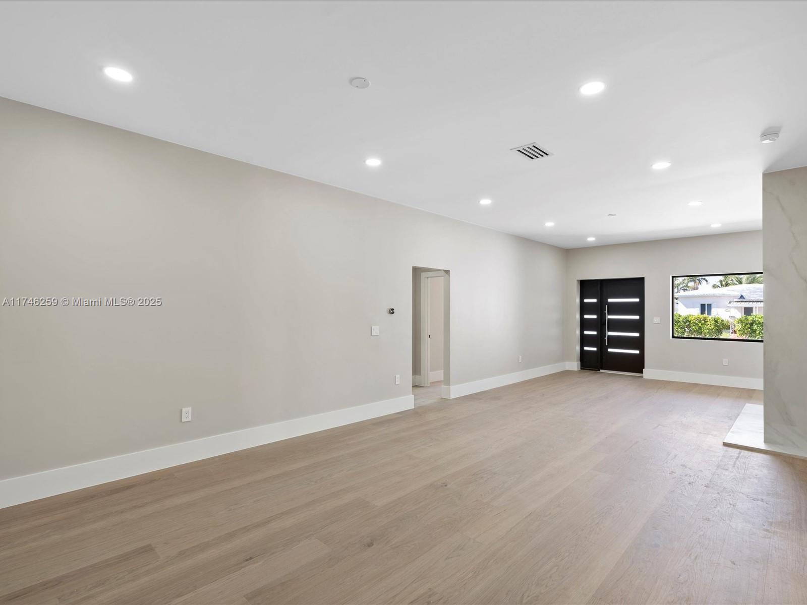 9073 Dickens Ave, Surfside, Florida image 33