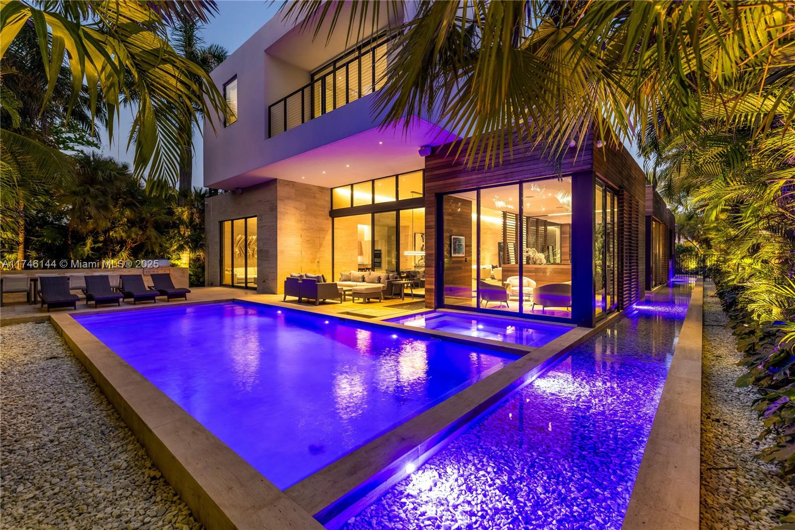 250 Ocean Blvd, Golden Beach, Florida image 2