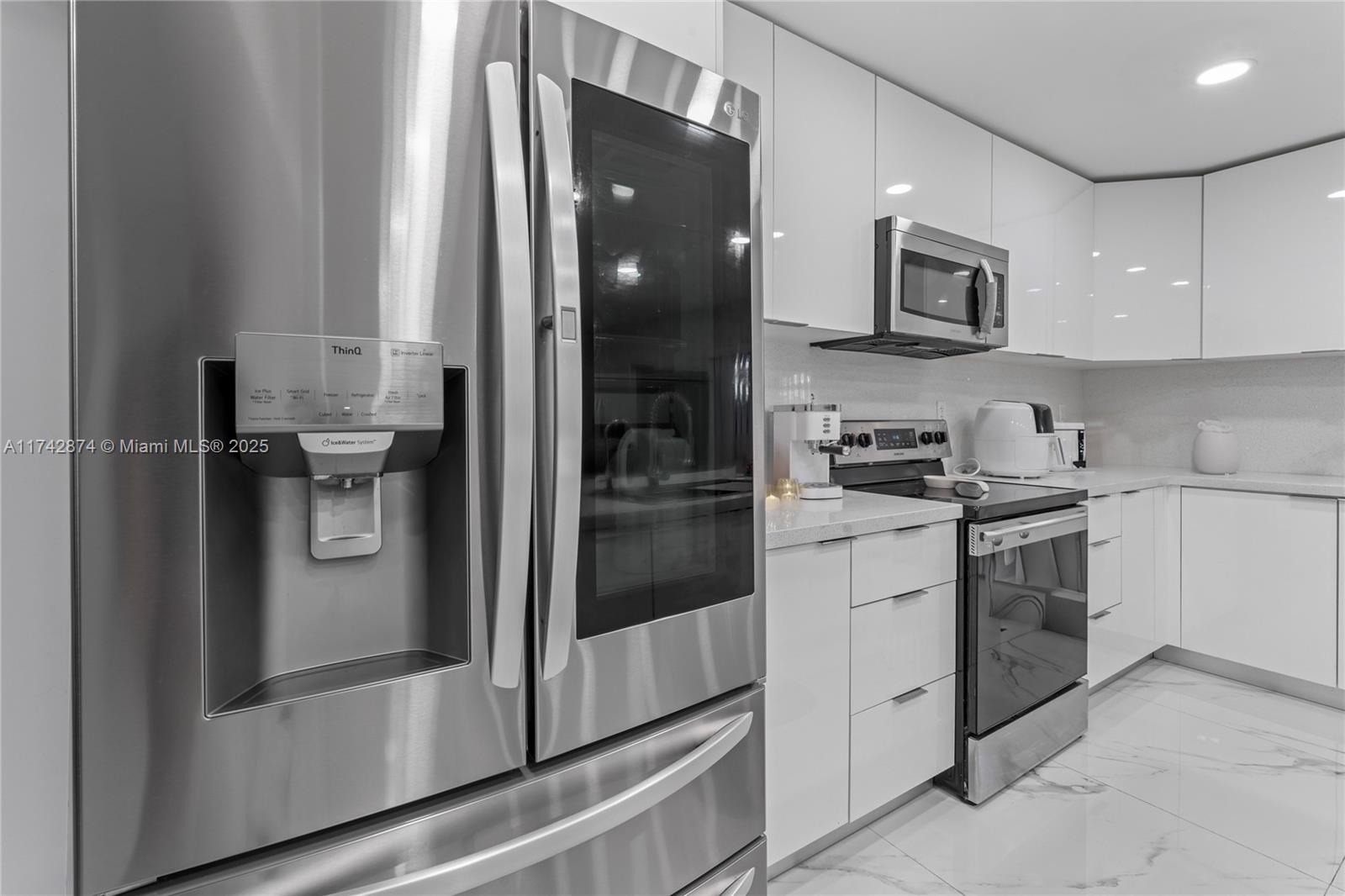 7140 W 2nd Way #7140, Hialeah, Florida image 9
