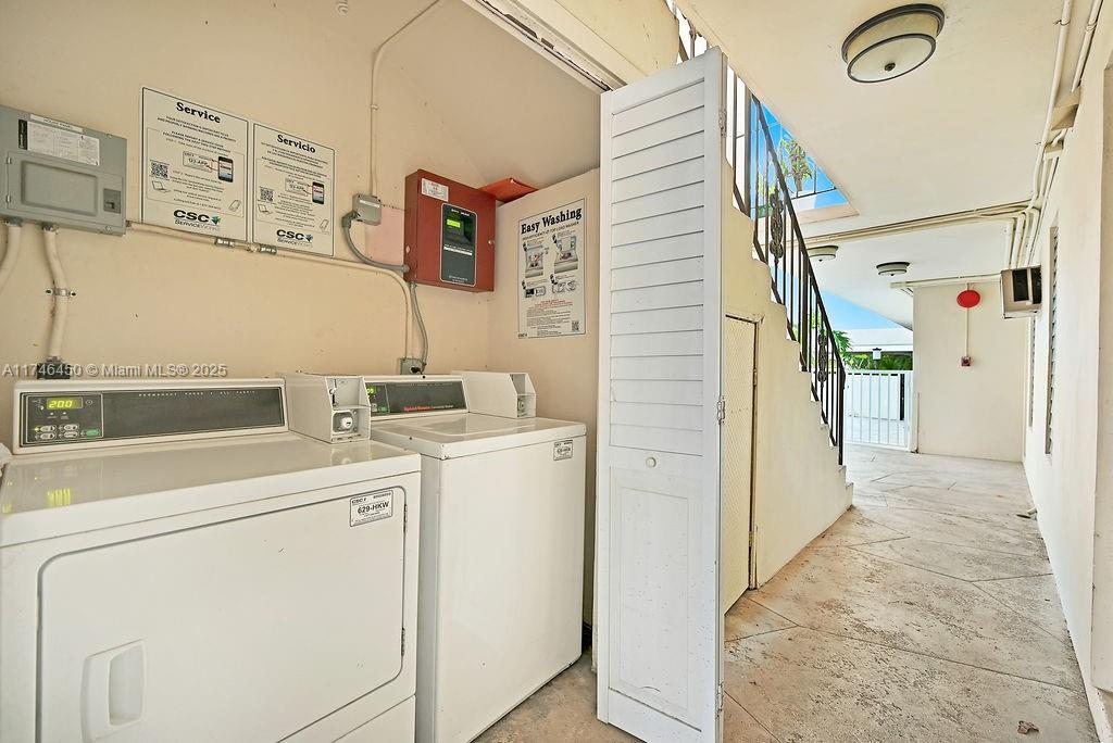 234 Antiquera Ave #15, Coral Gables, Florida image 32