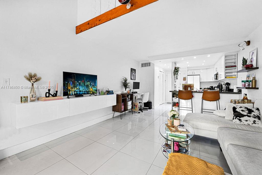 234 Antiquera Ave #15, Coral Gables, Florida image 5