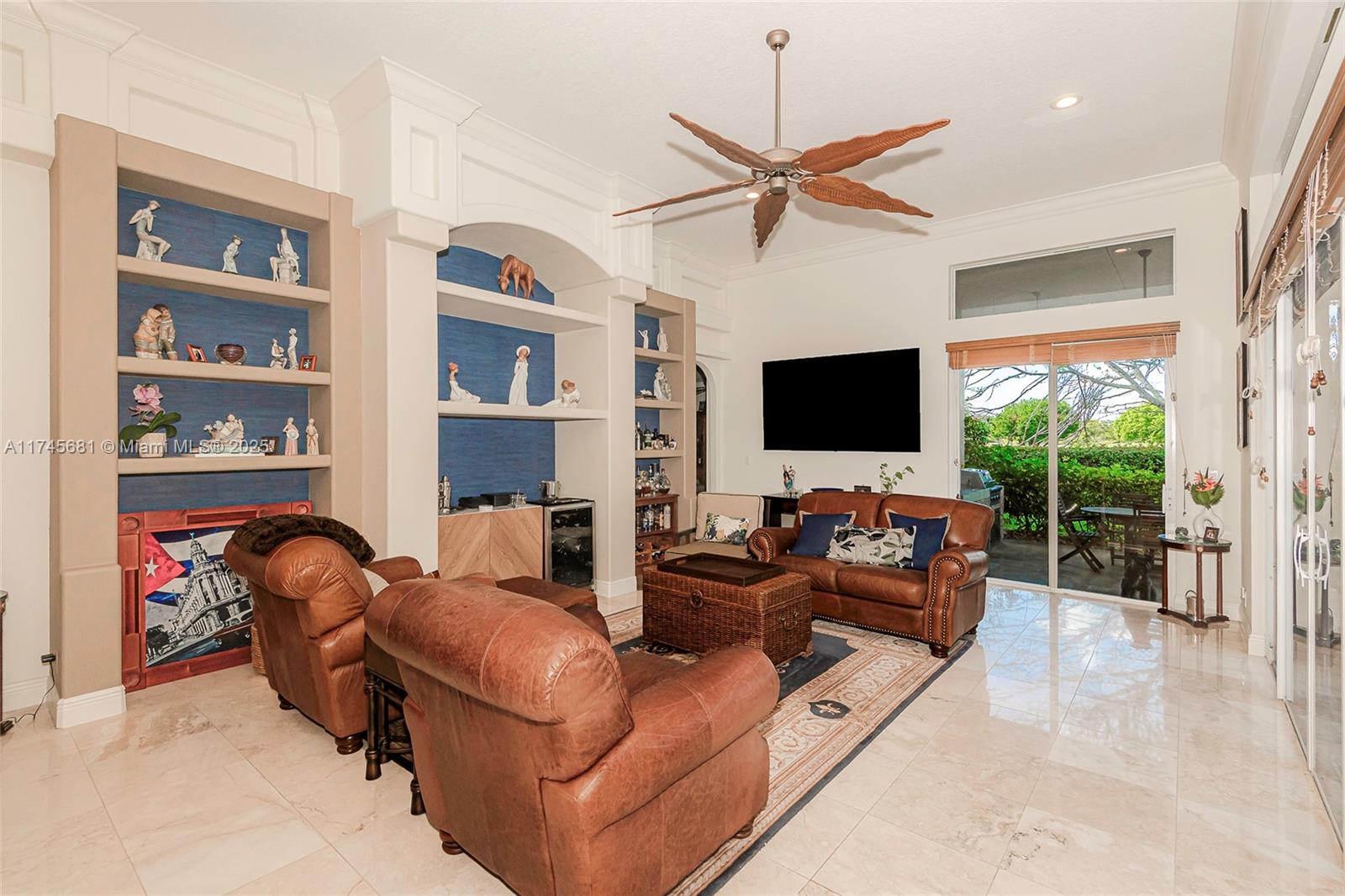 560 W Enclave Cir W, Pembroke Pines, Florida image 22