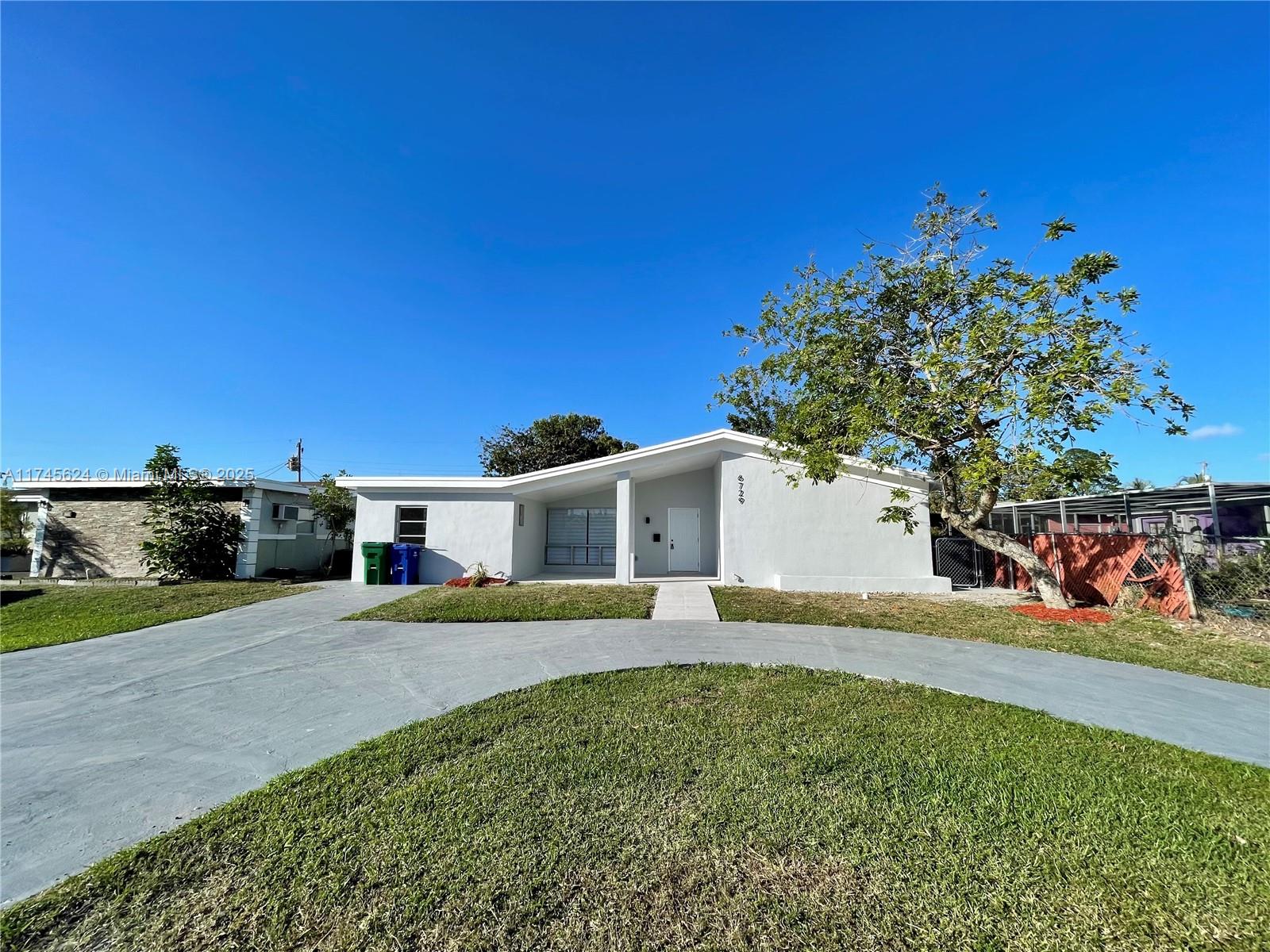 6729 Petunia Dr, Miramar, Florida image 1