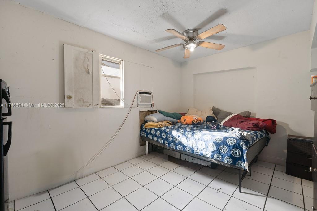10955 SW 7th St, Sweetwater, Florida image 25