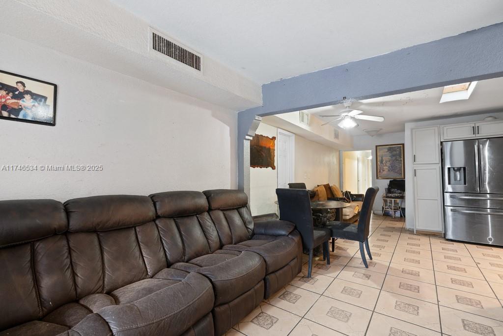 10955 SW 7th St, Sweetwater, Florida image 3