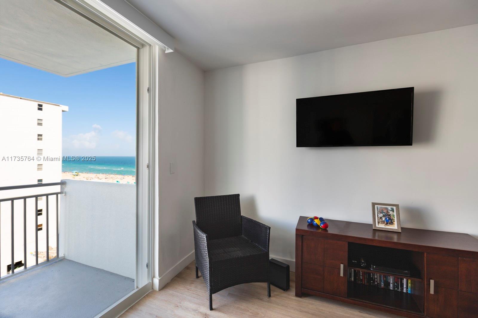 345 Ocean Dr #819, Miami Beach, Florida image 9