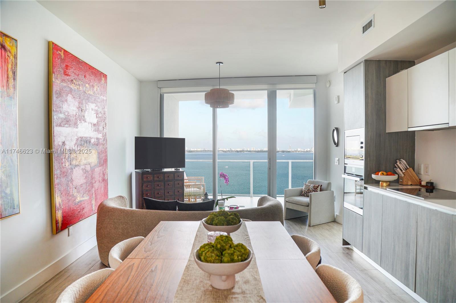 Apartamento à Venda em Miami, FL