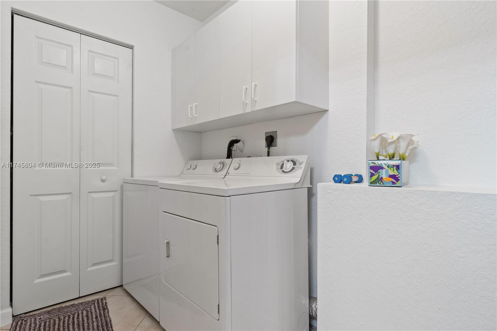 11381 NW 73rd Ter, Doral, Florida image 10