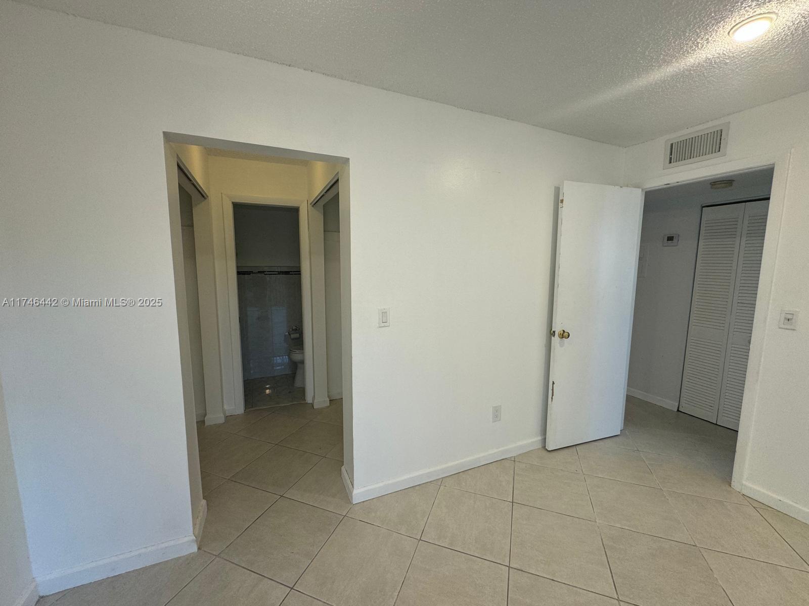 3642 NE 171st St #306, North Miami Beach, Florida image 6