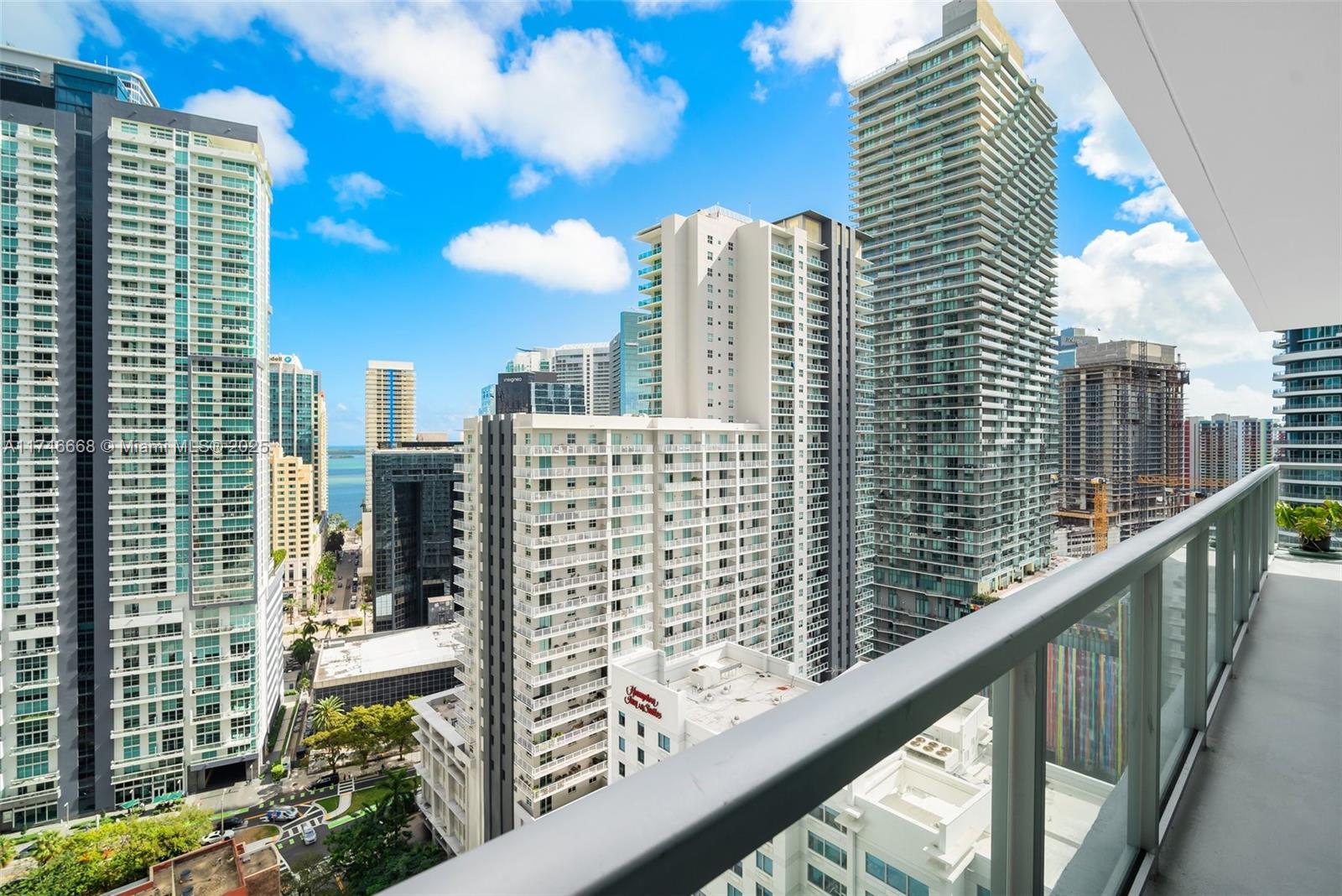 79 SW 12th St #2706-S, Miami FL 33130