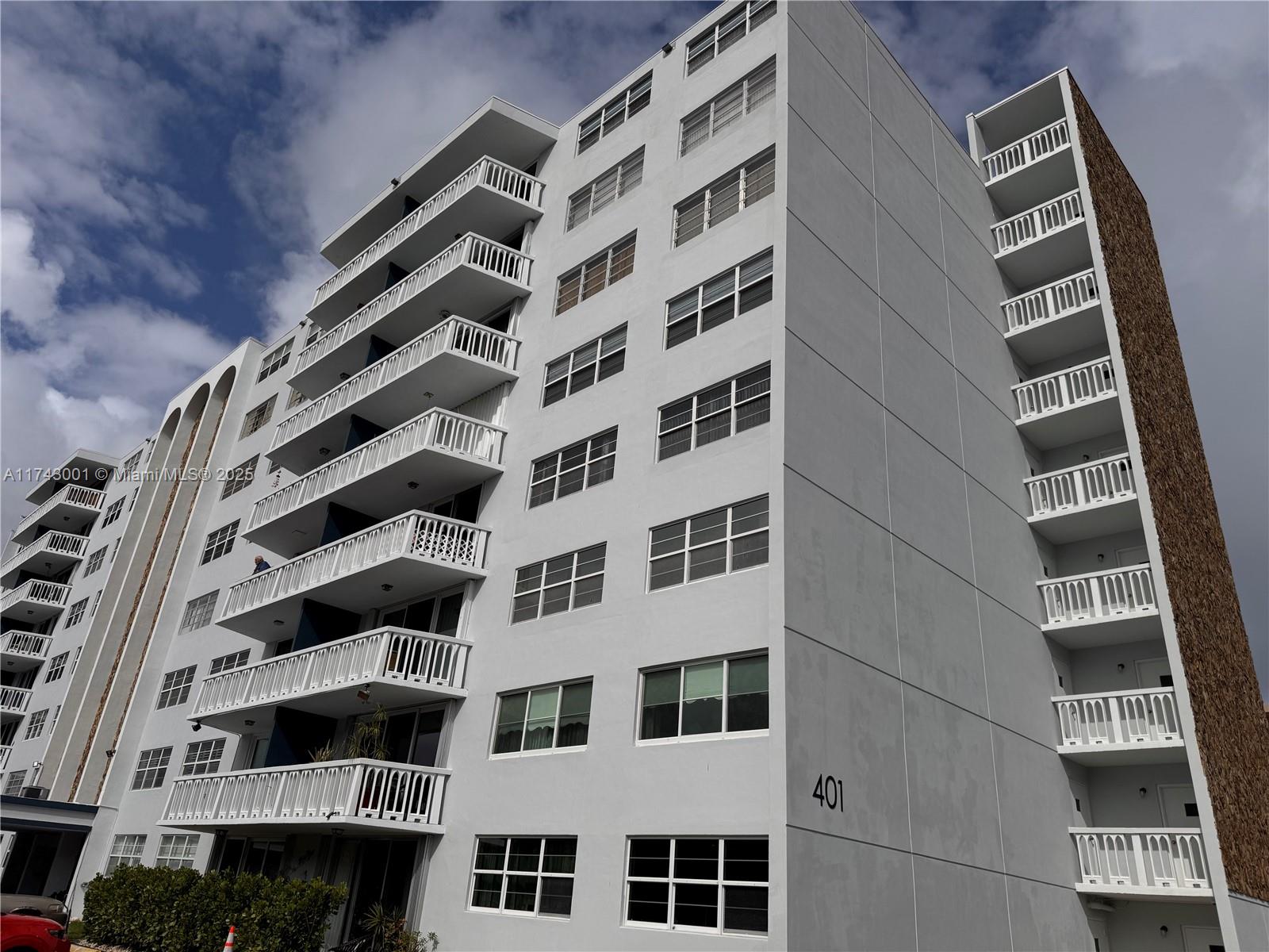 401 NE 14th Ave #608, Hallandale Beach, Florida image 1