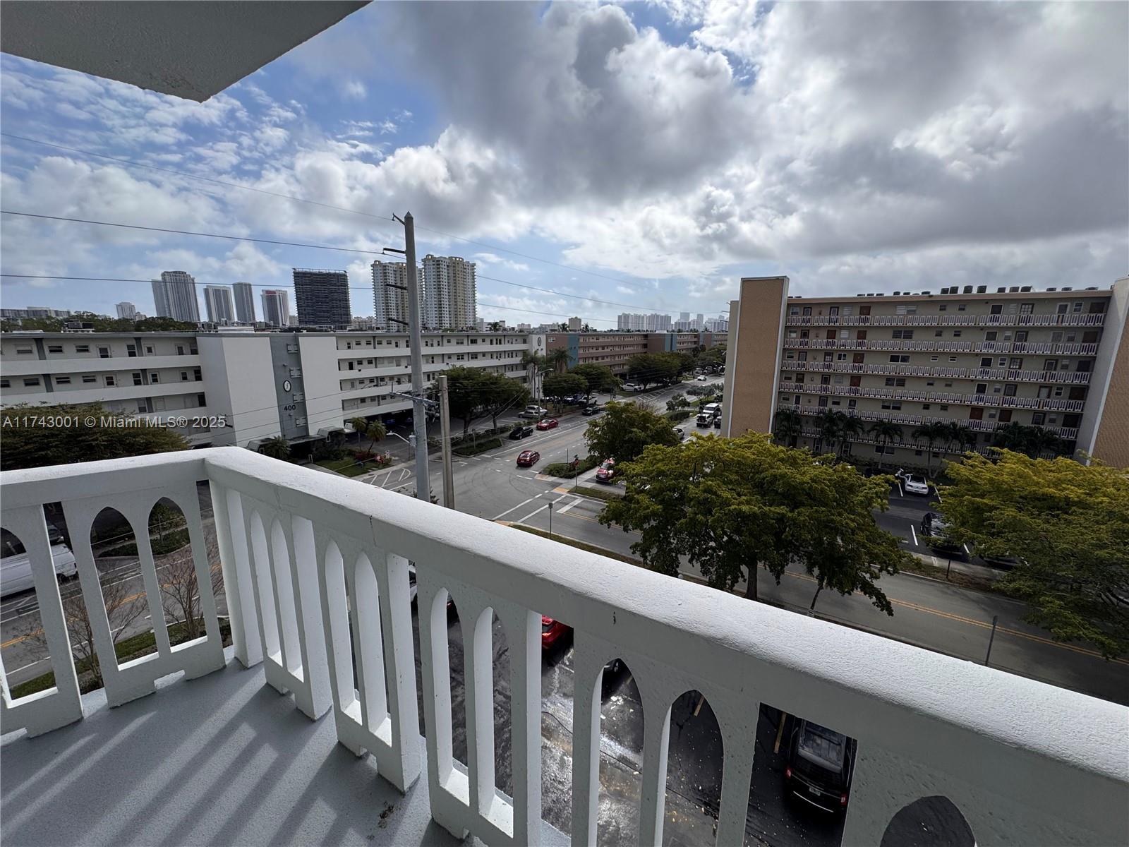 401 NE 14th Ave #608, Hallandale Beach, Florida image 2