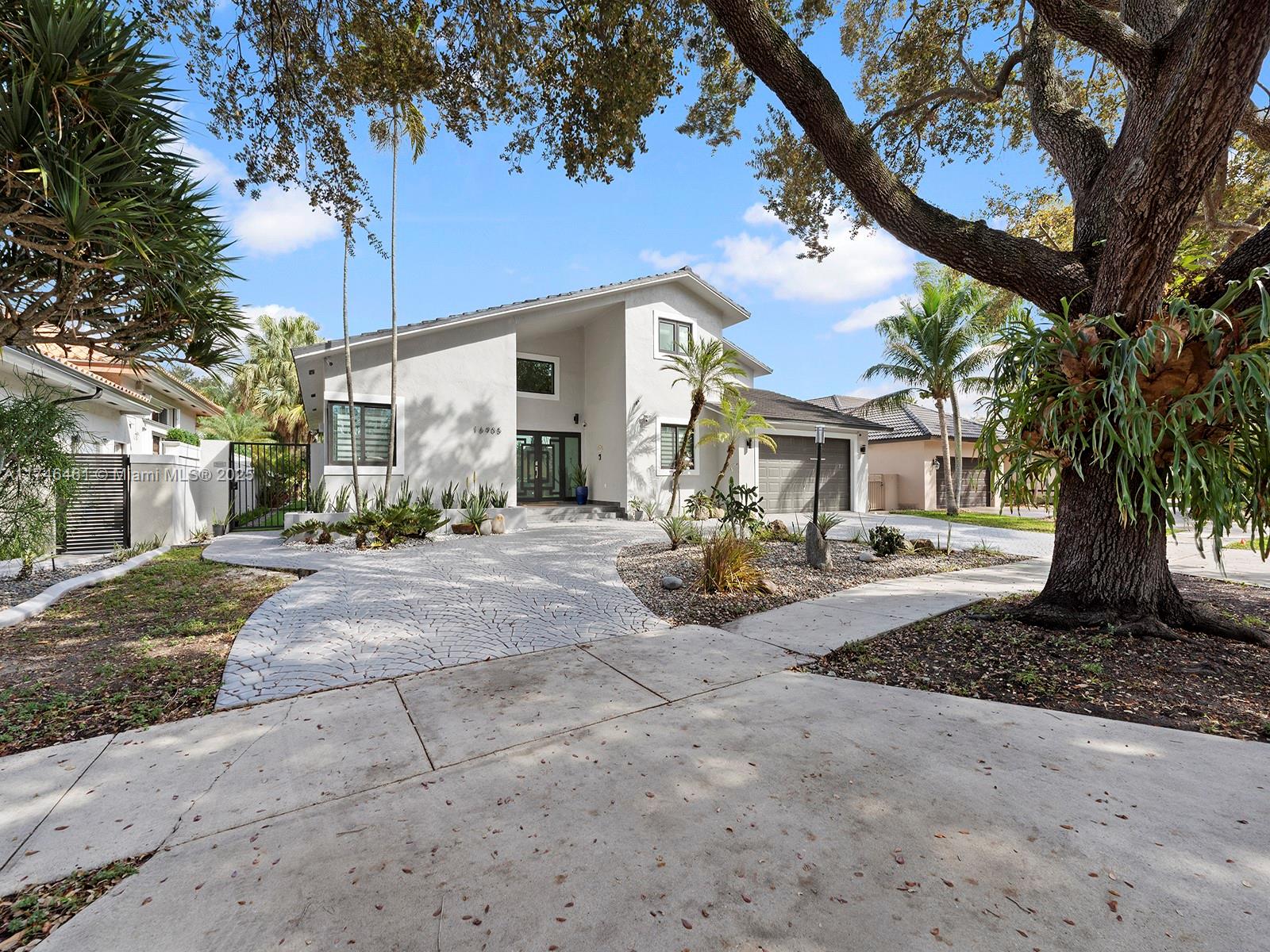 16905 NW 83rd Ct, Miami Lakes, Florida image 4