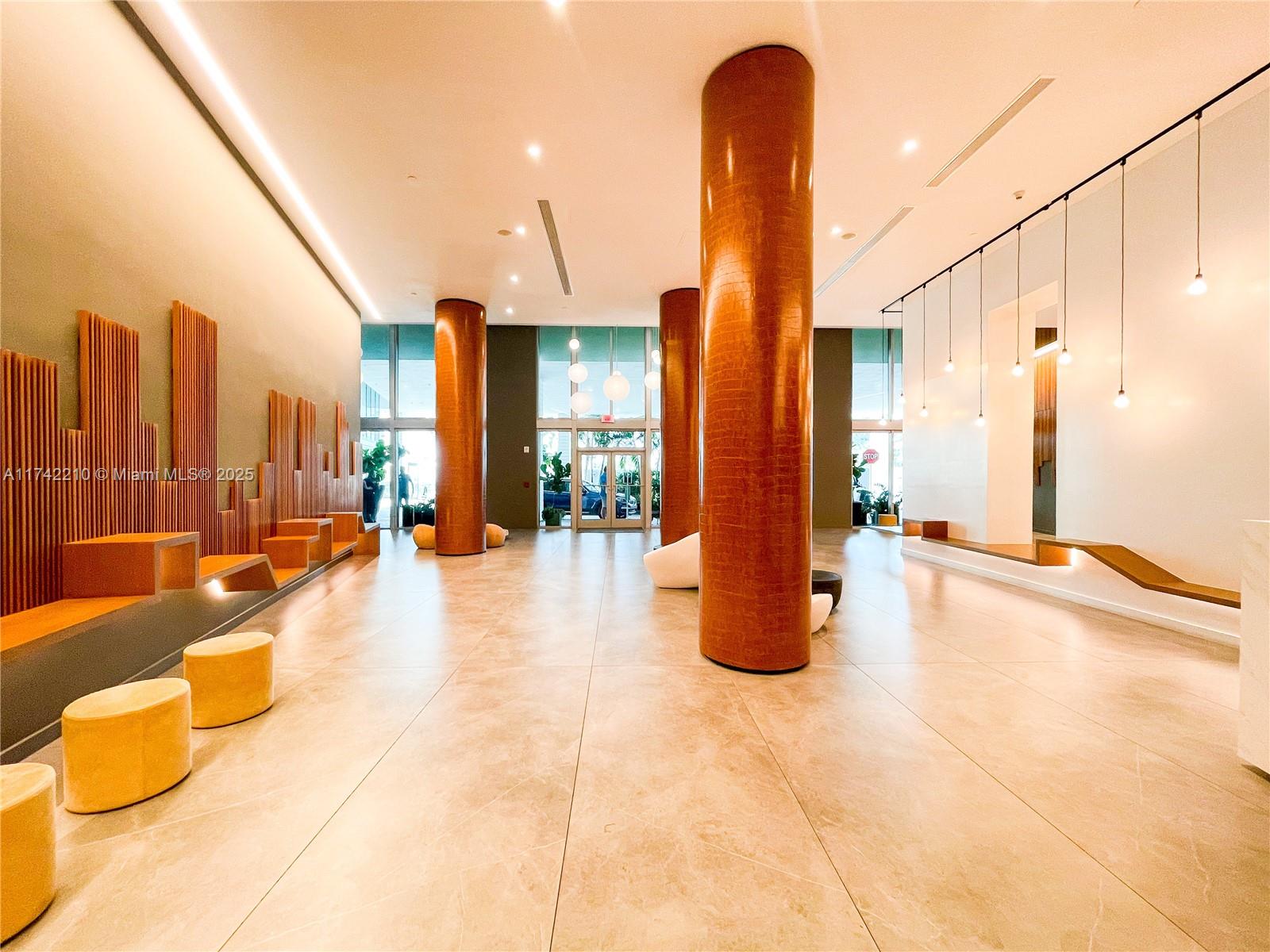350 S Miami Ave #1815, Miami FL 33130